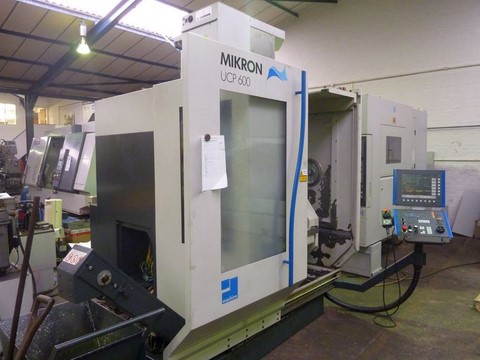 Centro di Lavoro 5 Assi MIKRON UCP 600